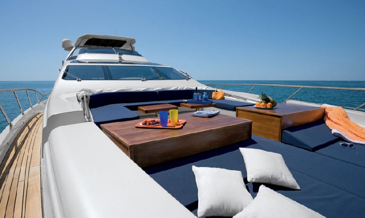 Luxury Yacht Azimut 100 Leonardo