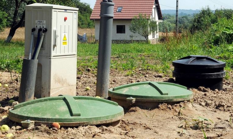 Bakterie do oczyszczalni - co dają? Oceniamy efektywność aktywatorów!