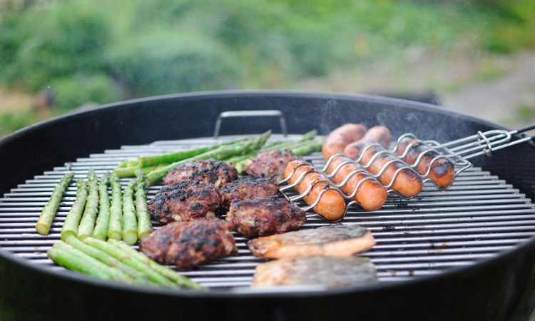 Rozpocznij grillowanie z odpowiednim wyposażeniem!