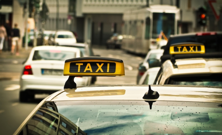 Taksówka firmy Glob-Trans Mielec