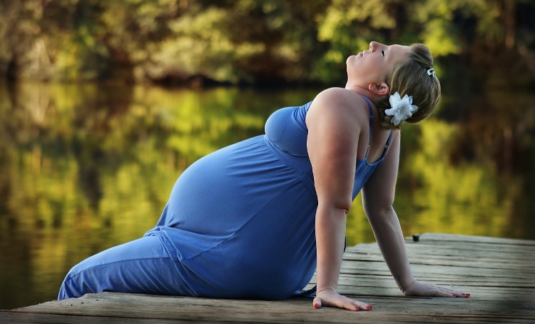 5 akcesoriów, które można wykorzystać w czasie sesji ciążowej